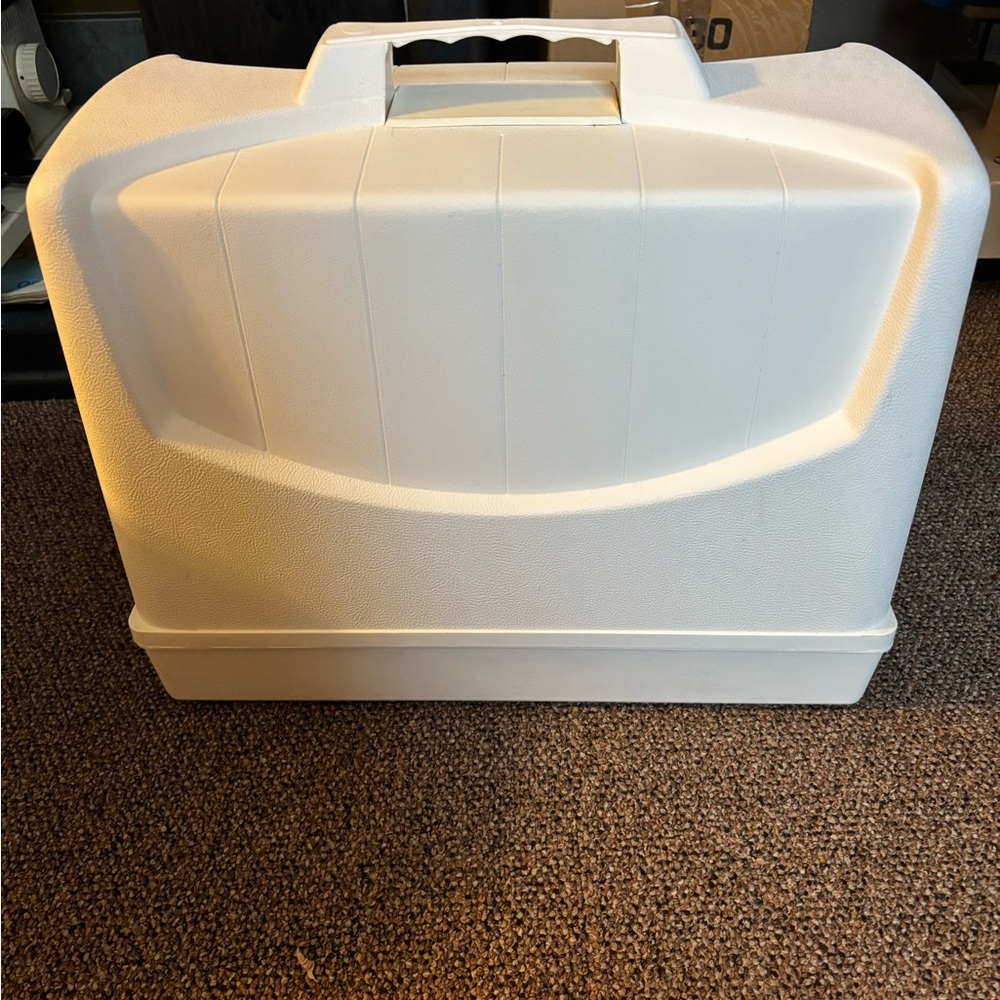 Vintage Sewing Machine Hard Storage Carrying Case Heavy Duty! Fits Most Machines